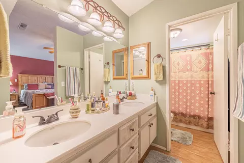 2604 Macfarlane Dr, Lancaster, CA 93536 photo 28