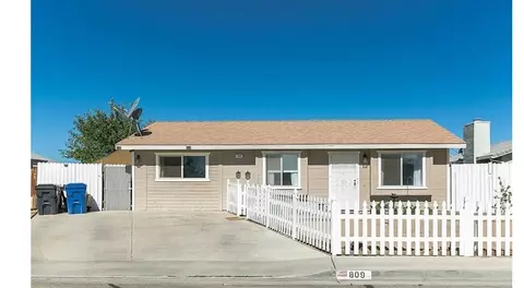 809 S Sunset St, Ridgecrest, CA 93555 photo 4