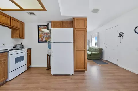 809 S Sunset St, Ridgecrest, CA 93555 photo 16
