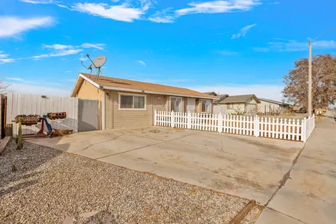 809 S Sunset St, Ridgecrest, CA 93555 photo 6