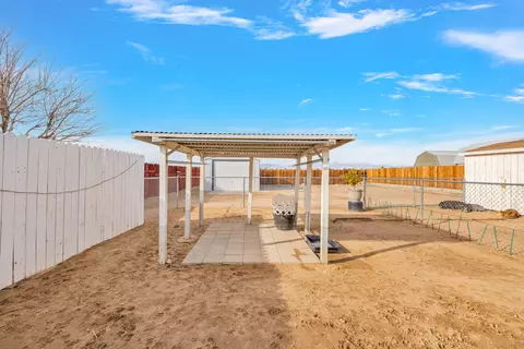 809 S Sunset St, Ridgecrest, CA 93555 photo 27