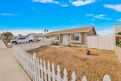 809 S Sunset St, Ridgecrest, CA 93555 photo 5
