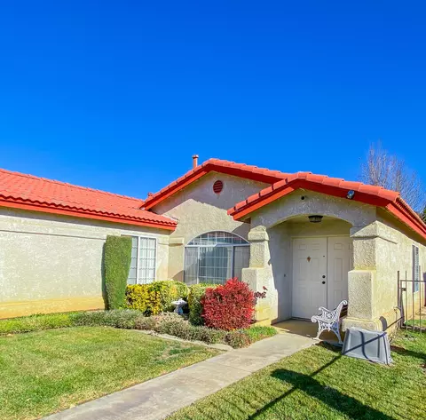 43656 E 17th St, Lancaster, CA 93535 photo 4