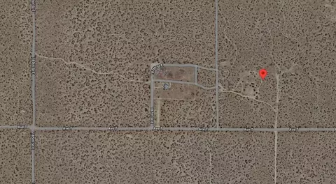 190 Th St E Ave S14, Palmdale, CA 93591 photo 8