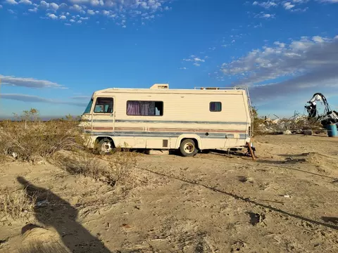 190 Th St E Ave S14, Palmdale, CA 93591 photo 4