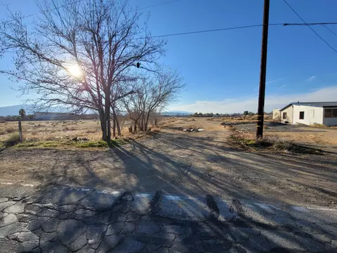 15 Th St E Ave Q6, Palmdale, CA 93550 photo 6