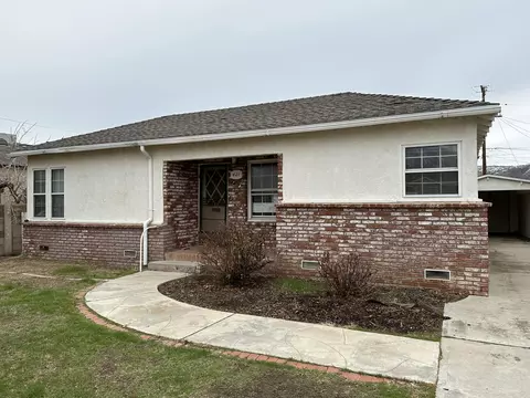 421 E St, Tehachapi, CA 93561 photo 3