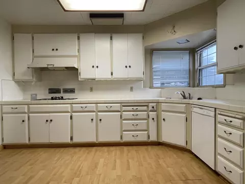 421 E St, Tehachapi, CA 93561 photo 6