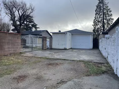 421 E St, Tehachapi, CA 93561 photo 23