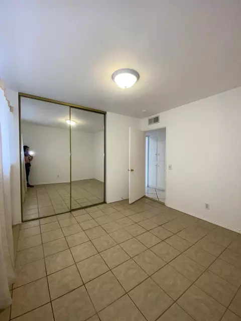 38459 2nd St E, Palmdale, CA 93550 photo 4