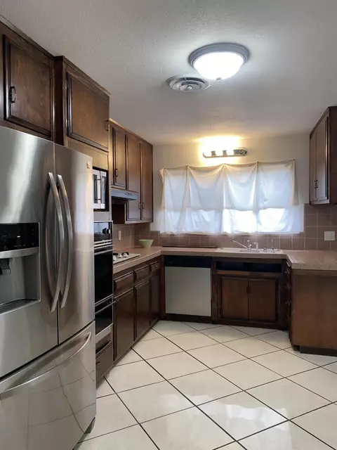 38459 2nd St E, Palmdale, CA 93550 photo 12