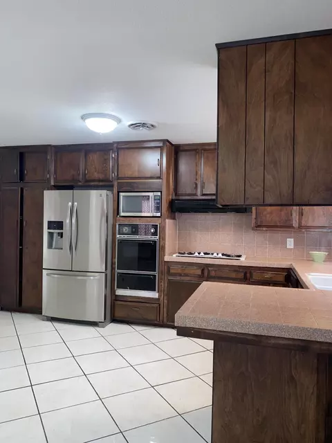 38459 2nd St E, Palmdale, CA 93550 photo 11