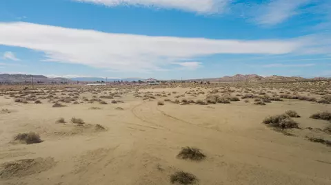 Ave M Vic, Lancaster, CA 93535 photo 9
