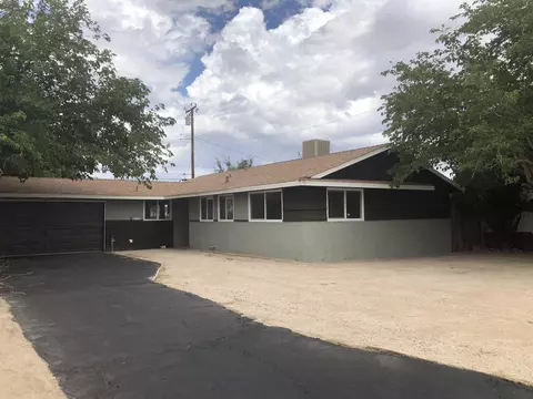 1247 E R5 Ave, Palmdale, CA 93550 photo 1