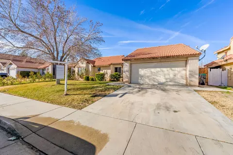 37735 Tackstem St, Palmdale, CA 93552 photo 3