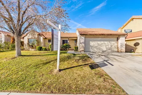 37735 Tackstem St, Palmdale, CA 93552 photo 2