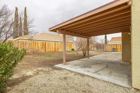 6217 Nova Dr, Lancaster, CA 93536 photo 24