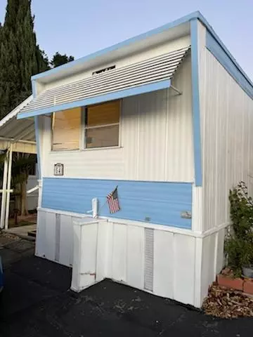 8100 Foothill Blvd #54, Sunland, CA 91040