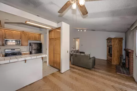 45109 E 17th St, Lancaster, CA 93535 photo 5