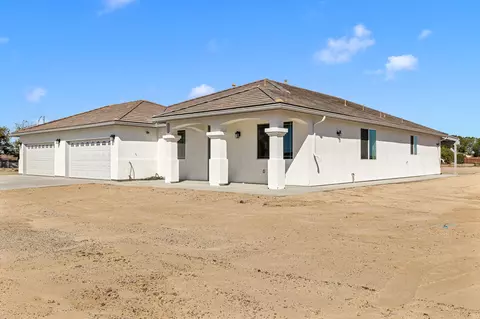 37152 106th St E, Littlerock, CA 93543 photo 1
