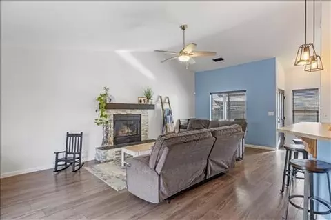 21471 Santa Barbara Dr, Tehachapi, CA 93561 photo 8