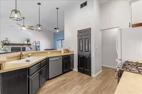 21471 Santa Barbara Dr, Tehachapi, CA 93561 photo 10