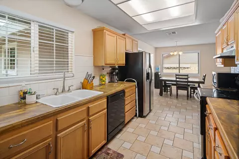 44300 Rawdon Ave, Lancaster, CA 93535 photo 10