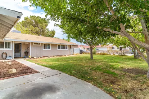 44300 Rawdon Ave, Lancaster, CA 93535 photo 4