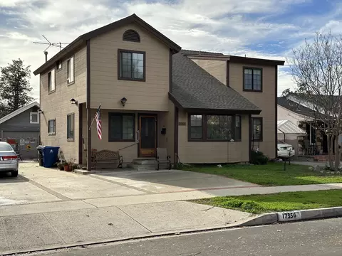 17356 Haynes St, Van Nuys, CA 91406