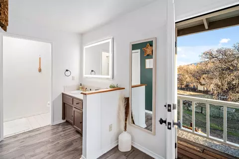 21806 Mariposa Rd, Tehachapi, CA 93561 photo 25