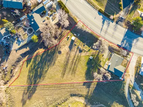 21806 Mariposa Rd, Tehachapi, CA 93561 photo 1
