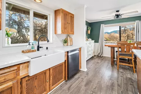 21806 Mariposa Rd, Tehachapi, CA 93561 photo 17