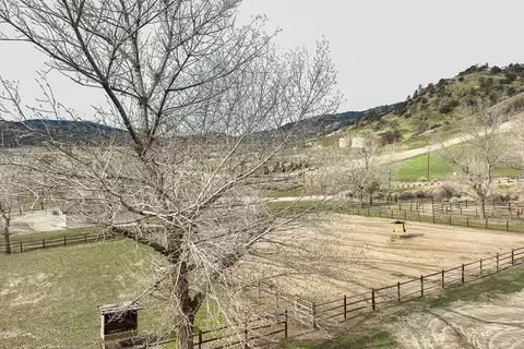 26400 Cumberland Rd, Tehachapi, CA 93561 photo 33