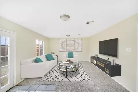 43458 6th St E, Lancaster, CA 93535 photo 2
