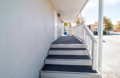 45131 28th Street East Spc 7 E #., Lancaster, CA 93535 photo 9