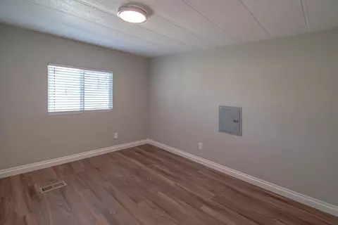 45131 28th Street East Spc 7 E #., Lancaster, CA 93535 photo 8