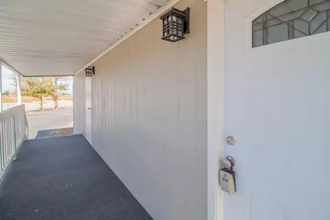 45131 28th Street East Spc 7 E #., Lancaster, CA 93535 photo 4