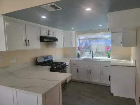623 Twinberry Ln, Lancaster, CA 93534 photo 4