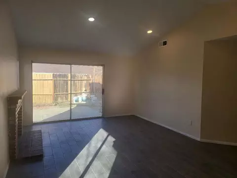 623 Twinberry Ln, Lancaster, CA 93534 photo 7