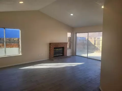 623 Twinberry Ln, Lancaster, CA 93534 photo 6