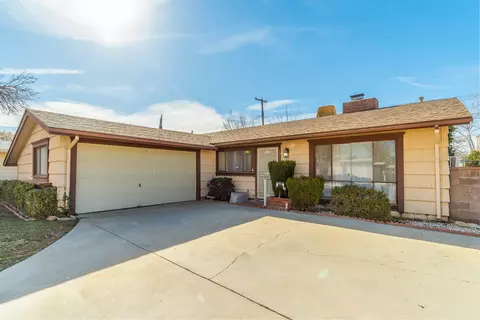 45841 Kingtree Ave, Lancaster, CA 93534 photo 3