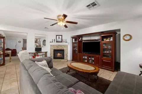 45443 E 36th St, Lancaster, CA 93535 photo 12