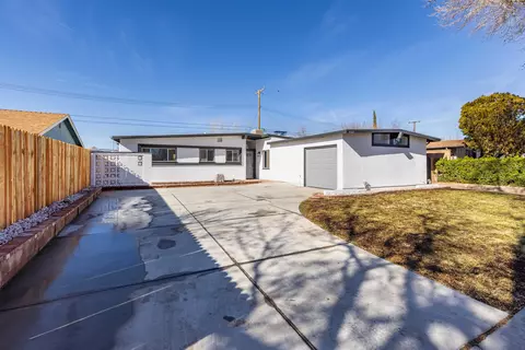 45821 Kingtree Ave, Lancaster, CA 93534 photo 4