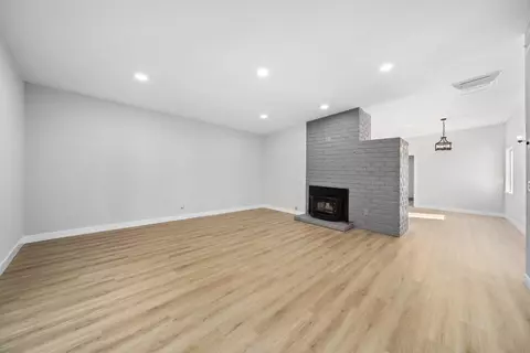 45821 Kingtree Ave, Lancaster, CA 93534 photo 9