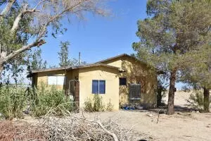 20111 E Avenue O, Palmdale, CA 93591 photo 2