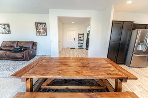 2030 Howard St, Rosamond, CA 93560 photo 8
