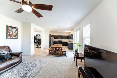 2030 Howard St, Rosamond, CA 93560 photo 5