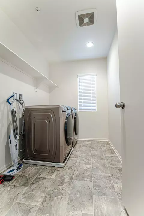 2030 Howard St, Rosamond, CA 93560 photo 31