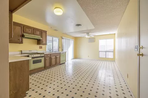 37708 26th St E, Palmdale, CA 93550 photo 13