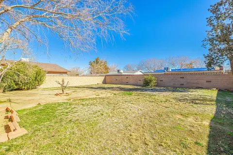 37708 26th St E, Palmdale, CA 93550 photo 22